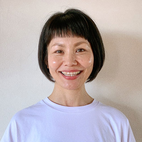 ヨガインストラクター AYA ｜ 初心者でも安心 名古屋のヨガスタジオ